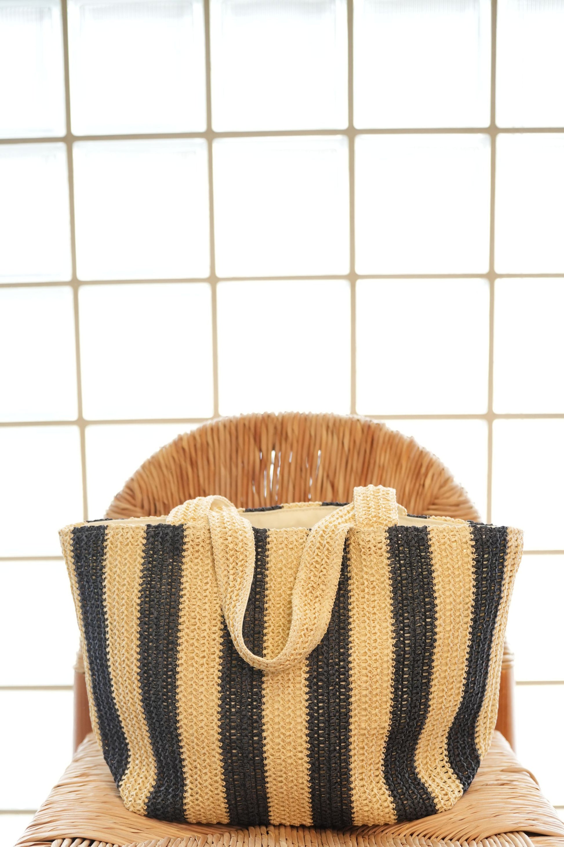 Mia Capri Vacay Tote - Navy